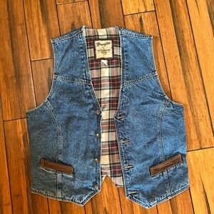 Men’s Wrangler vest